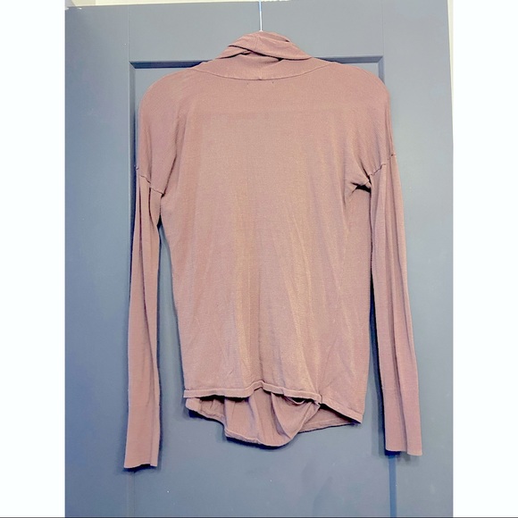 Barely Worn/Good Condition - GAP Women’s Long Sleeve XS Soft Blouse- Taupe/Brown - Picture 2 of 5